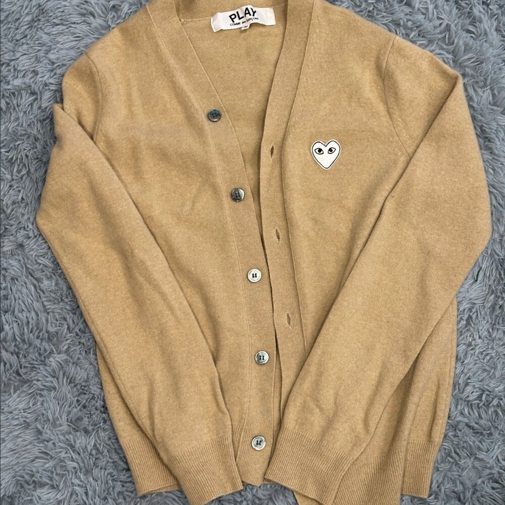 Play Comme des Garçons Sweaters